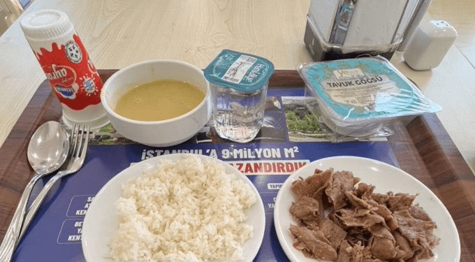 İstanbul B.B. Kent Lokantasında Günün Menüsü 40TL